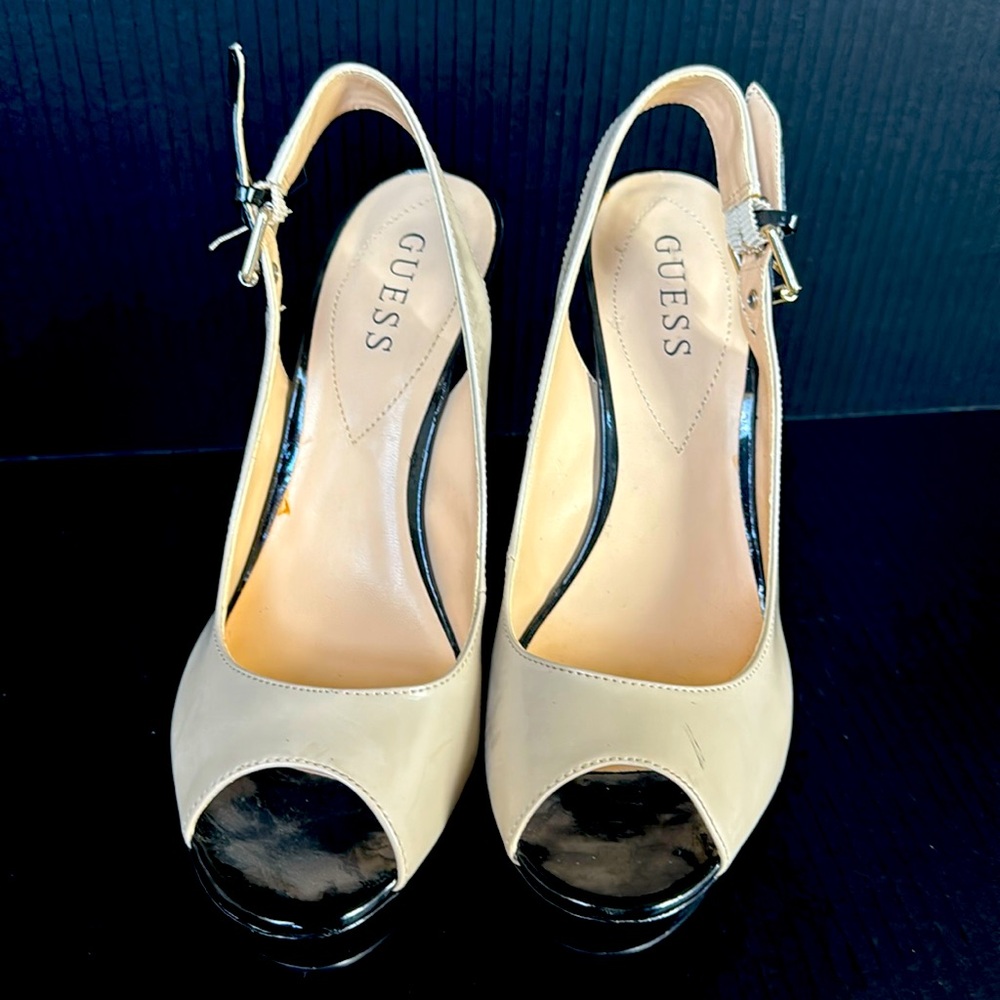 GUESS SANDALS